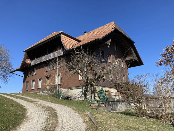 Das "Gfeller-Schulhaus" auf der Egg Das "Gfeller-Schulhaus" auf der Egg